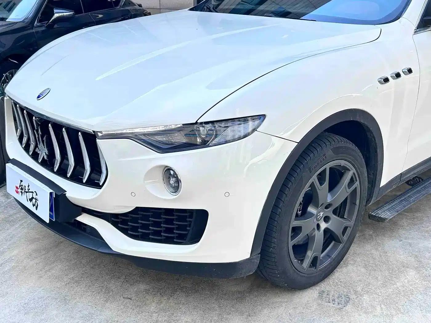 2018 Levante 3.0T Classic Edition — миниатюра 4