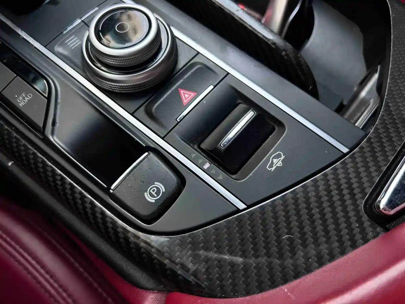 2018 Levante 3.0T Classic Edition — миниатюра 6