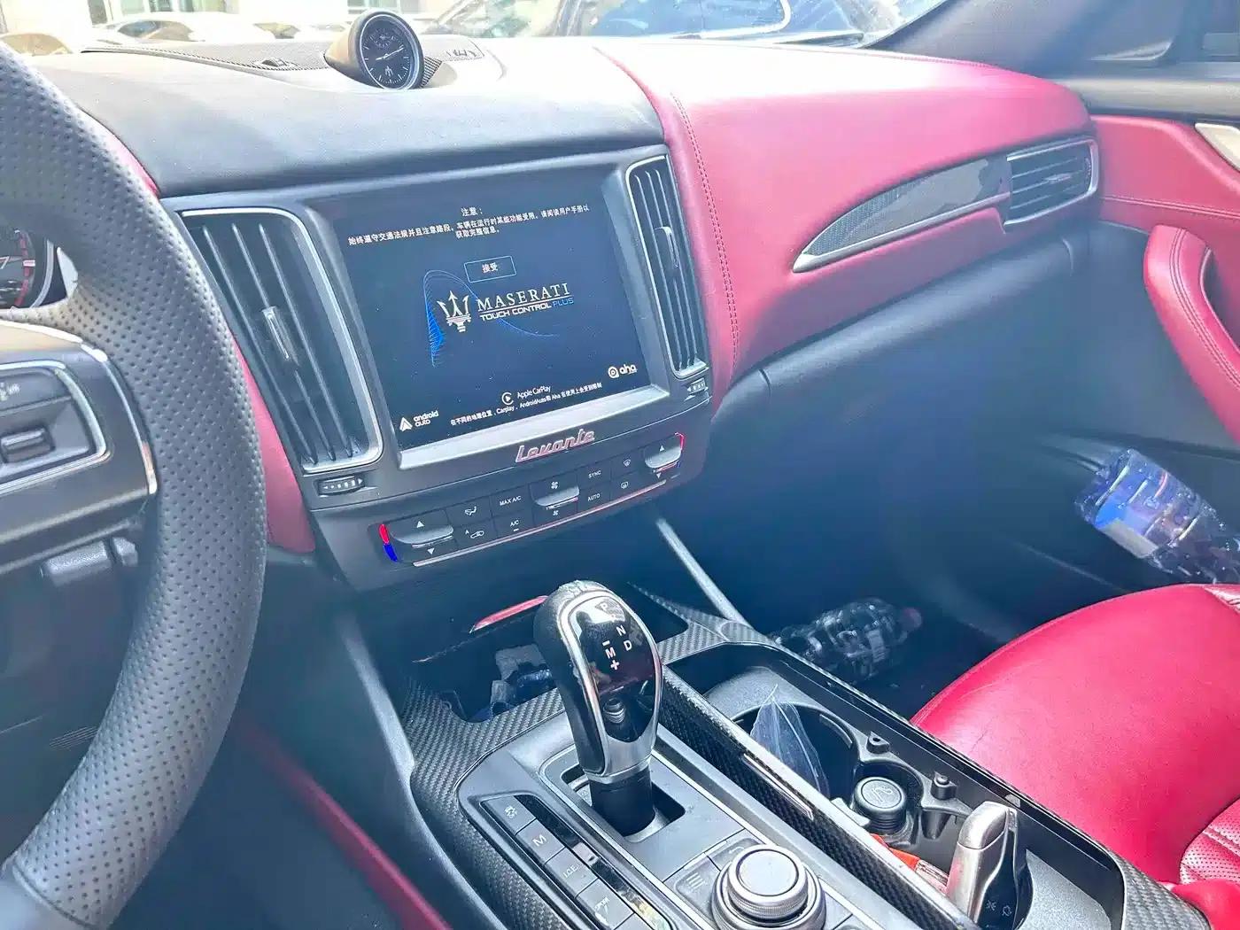 2018 Levante 3.0T Classic Edition — миниатюра 8