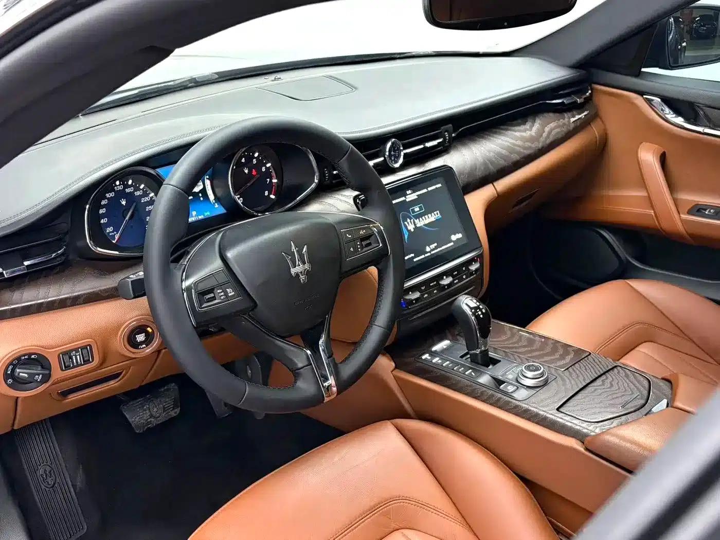 2018 Quattroporte 3.0T Standard Edition — миниатюра 5