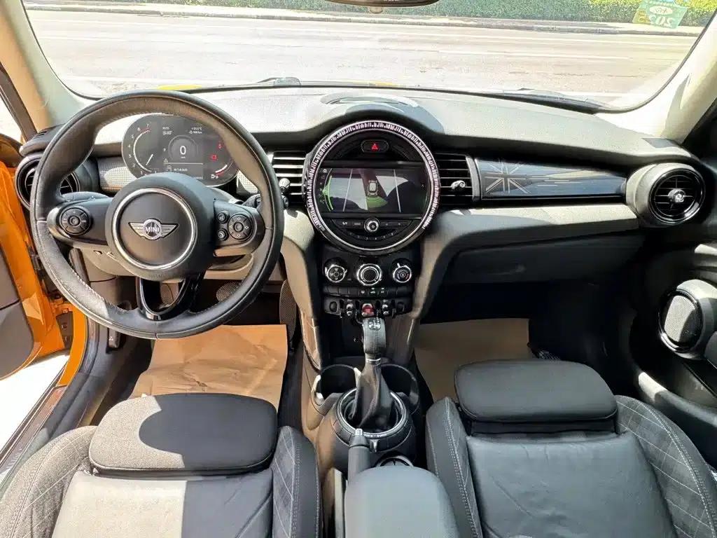 2016 MINI 1.5T COOPER SEVEN 5-Door — миниатюра 9