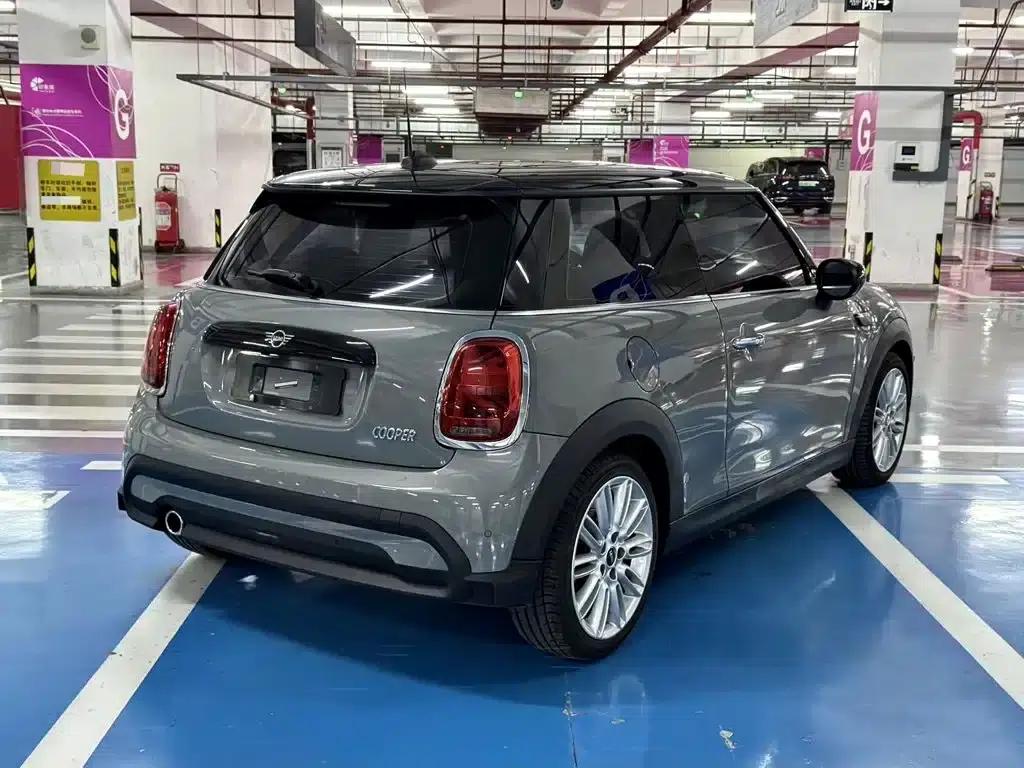 MINI 2022 Facelift 1.5T COOPER Classic — миниатюра 3