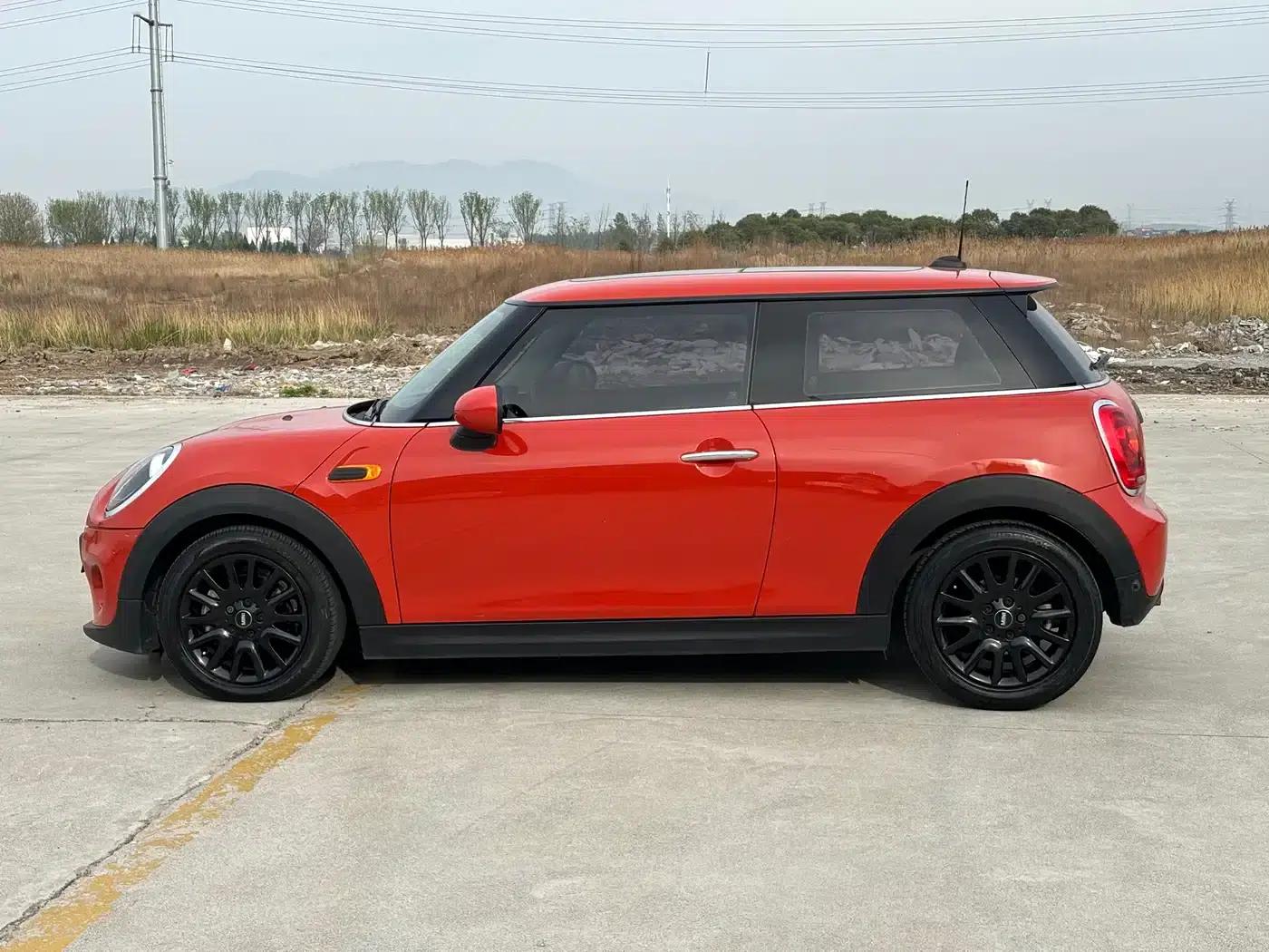 2018 MINI 1.5T ONE PLUS — миниатюра 6