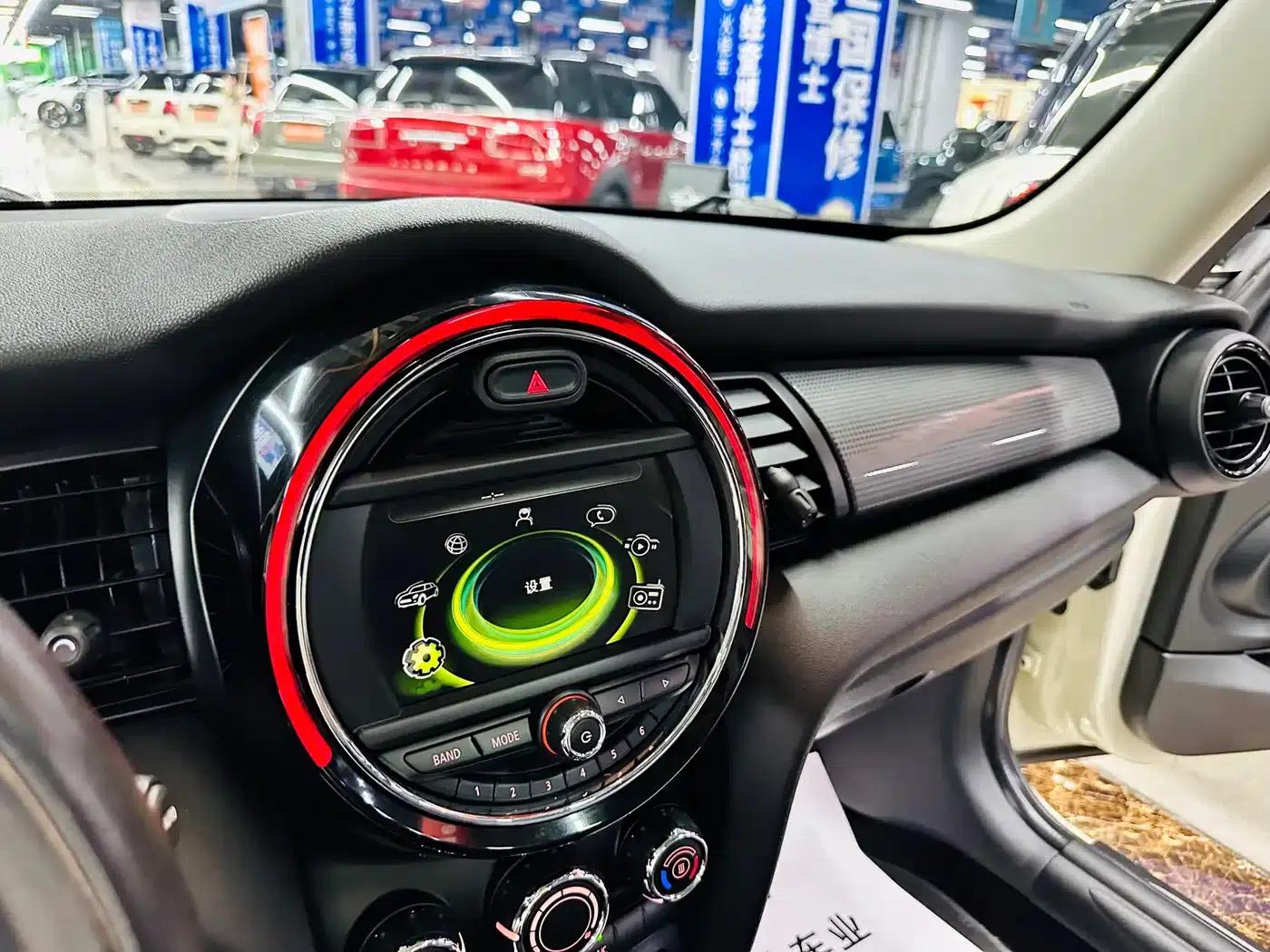 2016 MINI 1.5T COOPER — миниатюра 31