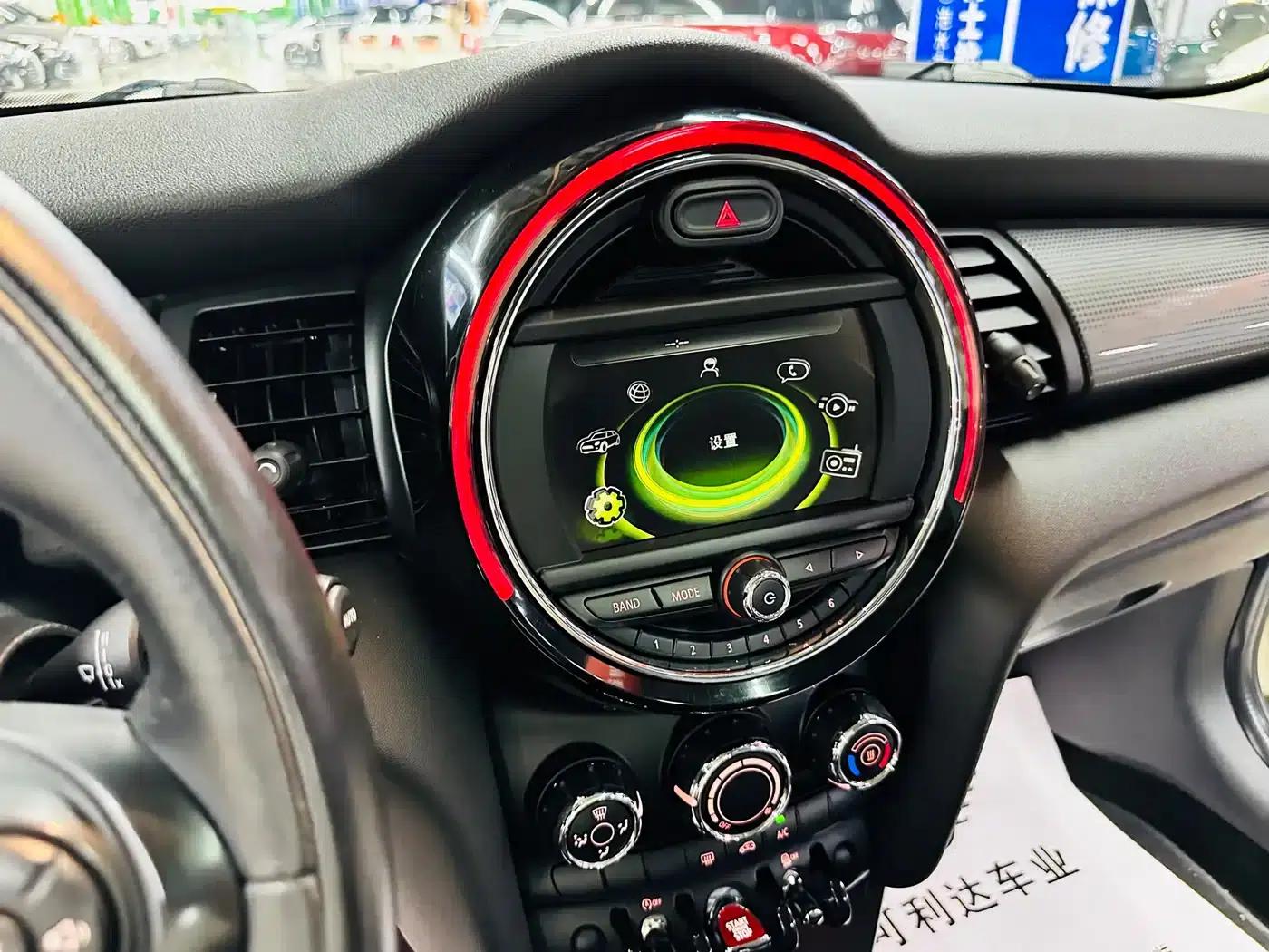 2016 MINI 1.5T COOPER — миниатюра 32