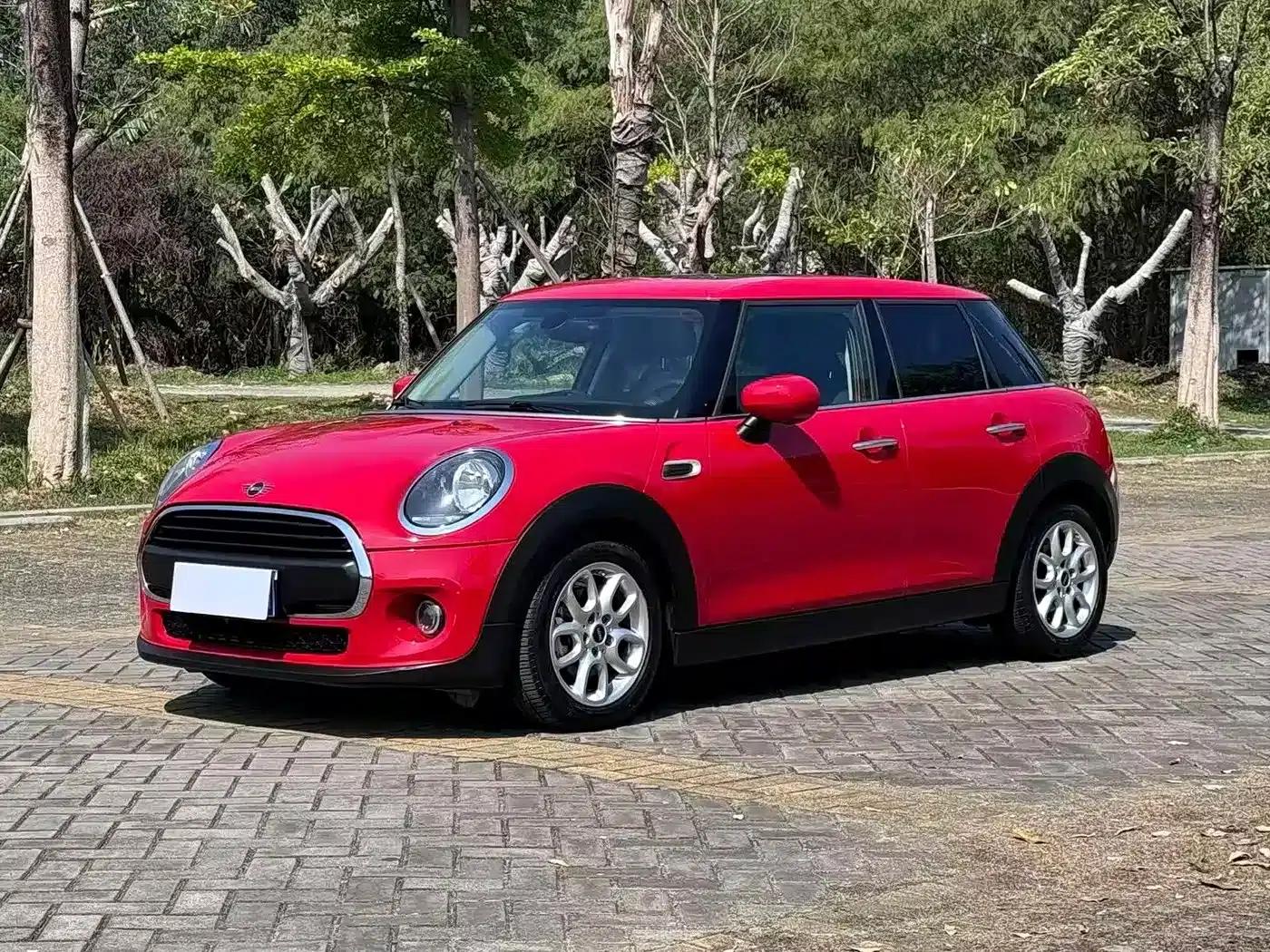 2018 MINI 1.5T ONE 5-Door Edition — миниатюра 1