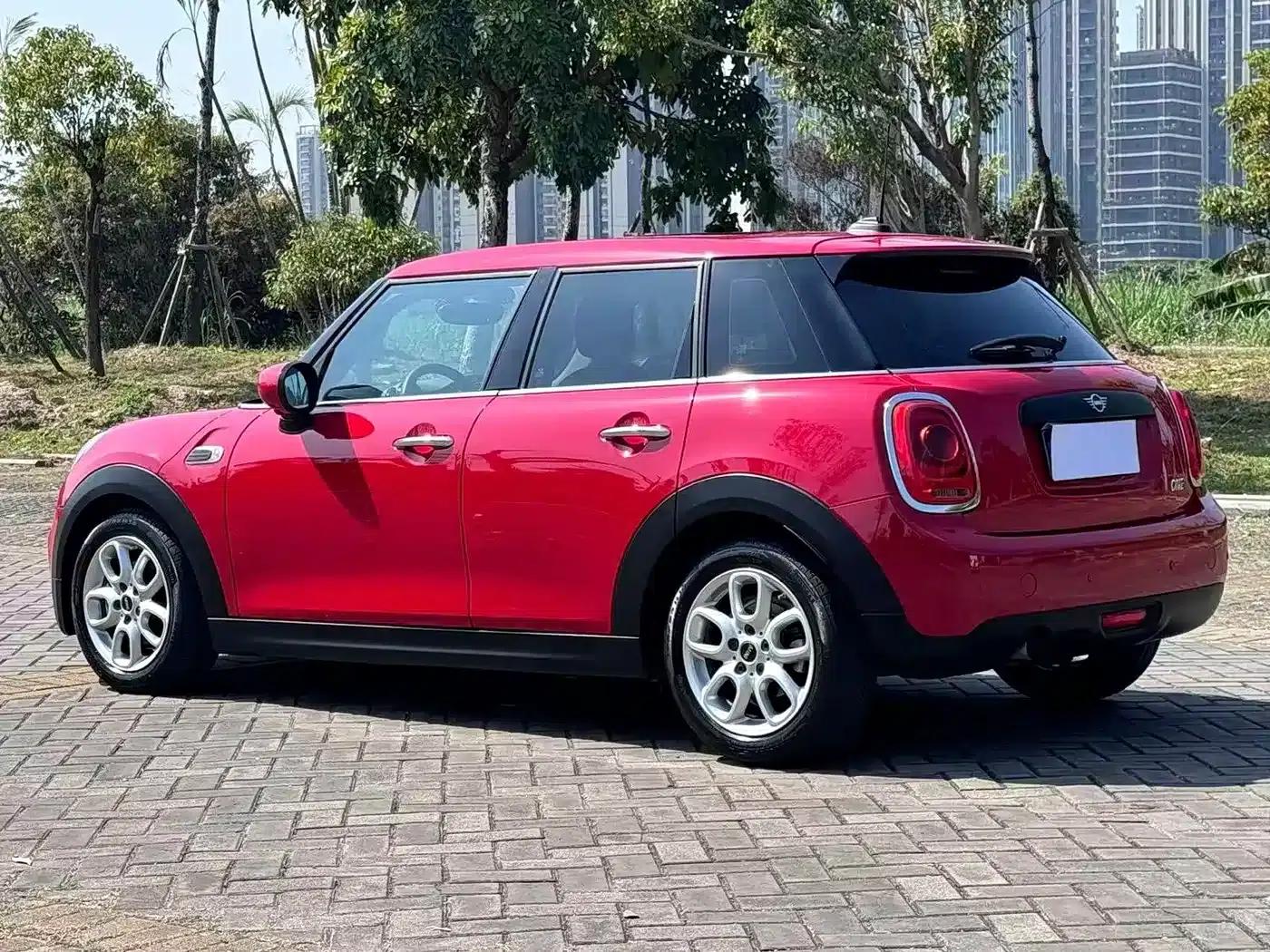 2018 MINI 1.5T ONE 5-Door Edition — миниатюра 7