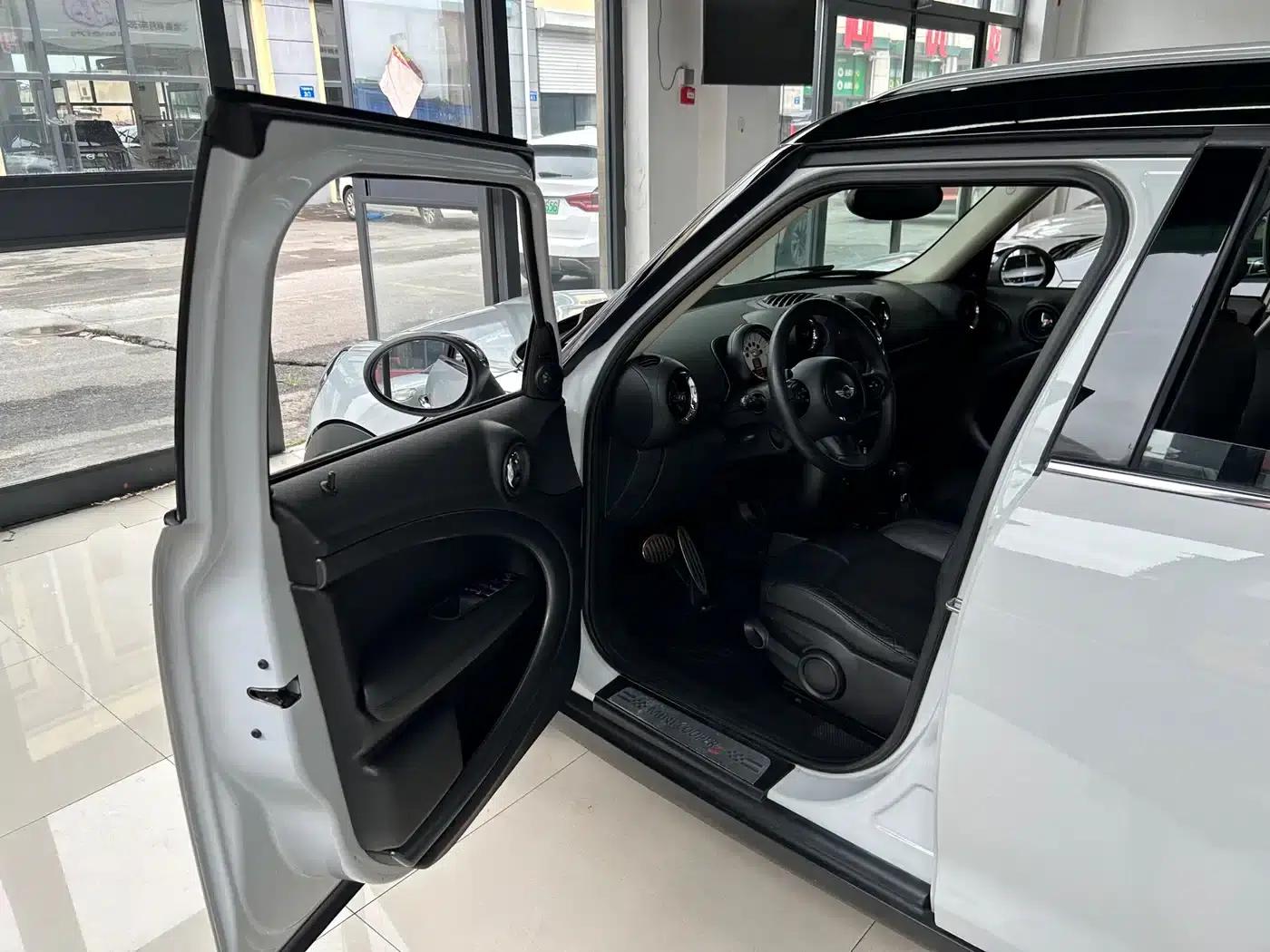 MINI COUNTRYMAN 2011 1.6T COOPER S ALL4 — миниатюра 12