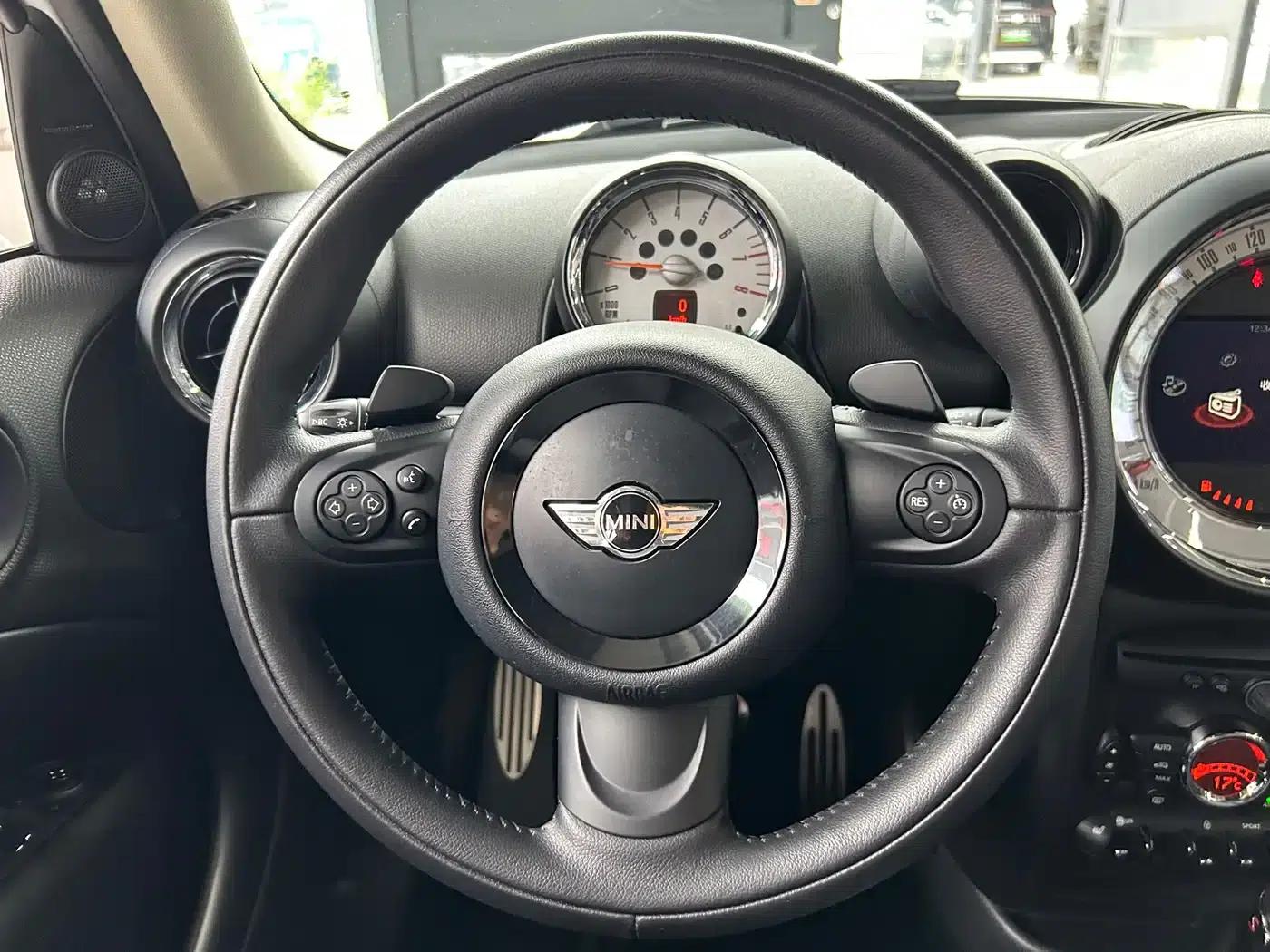MINI COUNTRYMAN 2011 1.6T COOPER S ALL4 — миниатюра 18