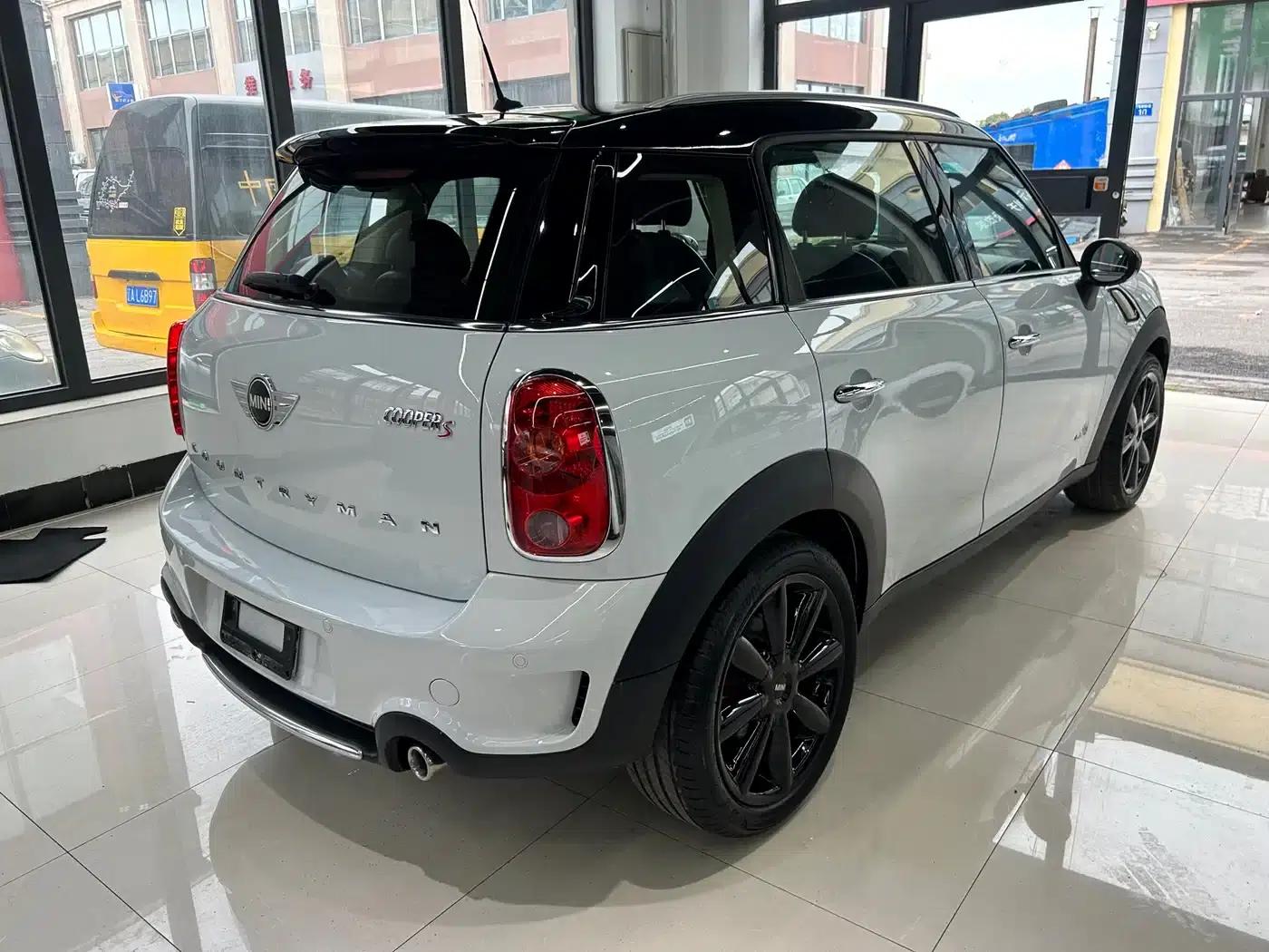 MINI COUNTRYMAN 2011 1.6T COOPER S ALL4 — миниатюра 7