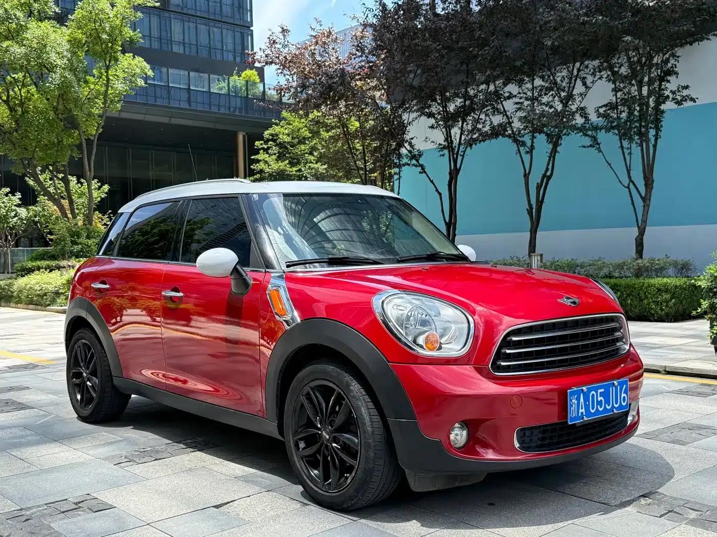 MINI COUNTRYMAN 2013 1.6T COOPER ALL4 Fun — миниатюра 3