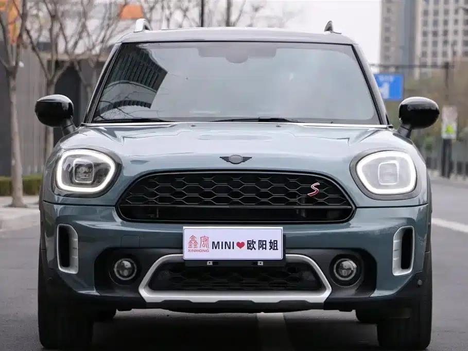 2023 MINI COUNTRYMAN Facelift 2.0T COOPER S ALL4 Connoisseur — миниатюра 2