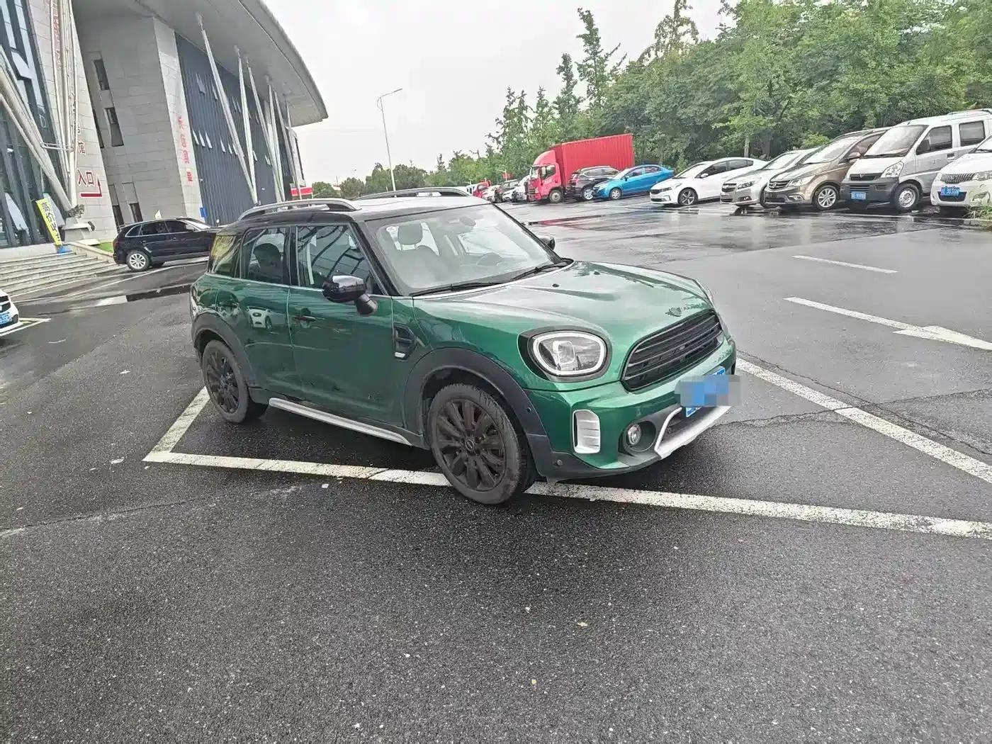 2022 MINI COUNTRYMAN Facelift 1.5T COOPER ALL4 Connoisseur — миниатюра 2
