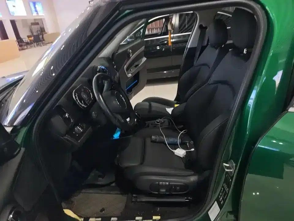 2022 MINI COUNTRYMAN Facelift 1.5T COOPER ALL4 Connoisseur — миниатюра 8