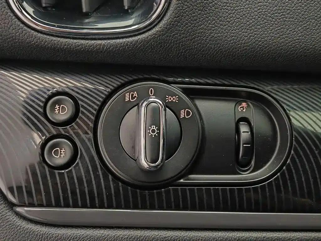 2017 MINI COUNTRYMAN 2.0T COOPER S ALL4 — миниатюра 21