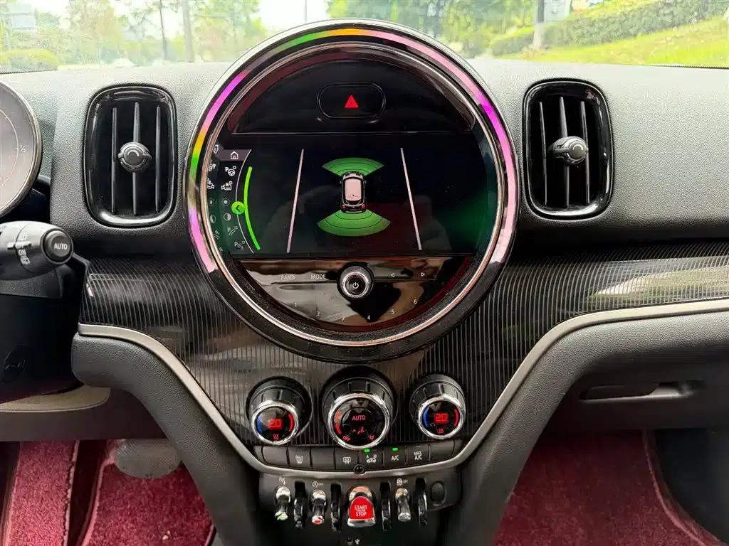 2021 MINI COUNTRYMAN 1.5T COOPER ALL4 — миниатюра 10