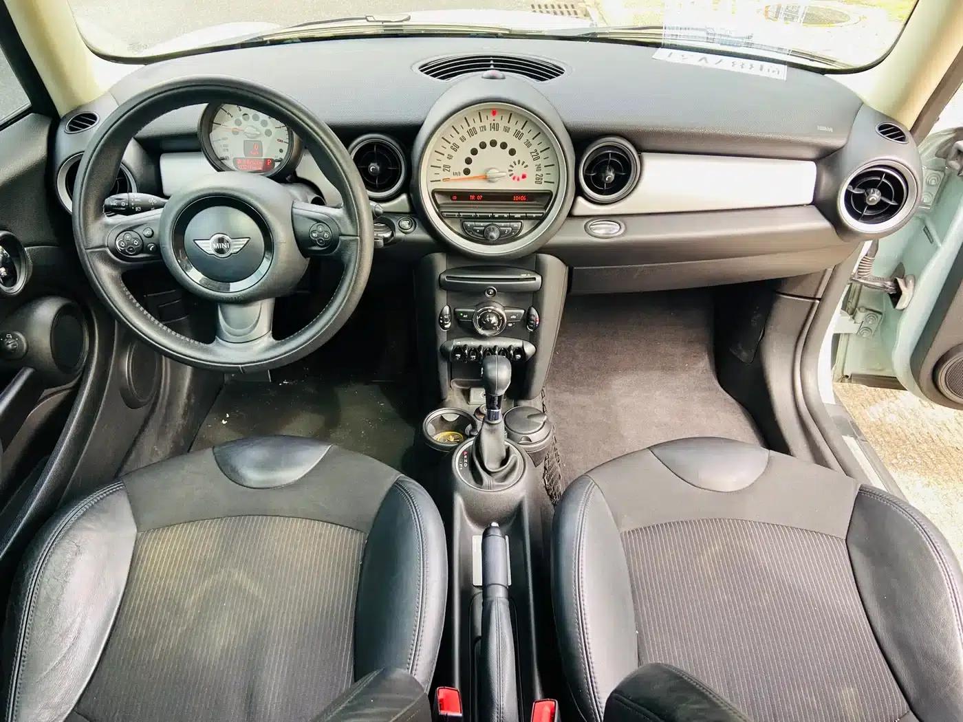 2011 MINI CLUBMAN 1.6L COOPER Fun — миниатюра 7