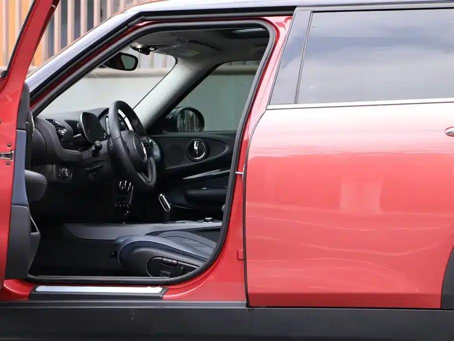2022 MINI CLUBMAN 1.5T COOPER Connoisseur — миниатюра 21