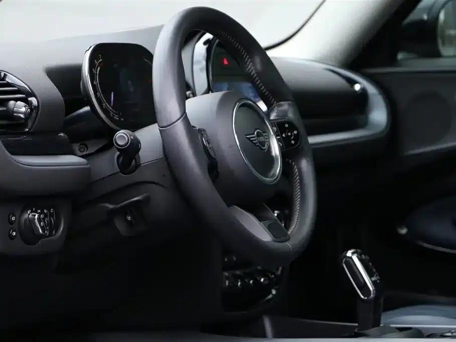 2022 MINI CLUBMAN 1.5T COOPER Connoisseur — миниатюра 23