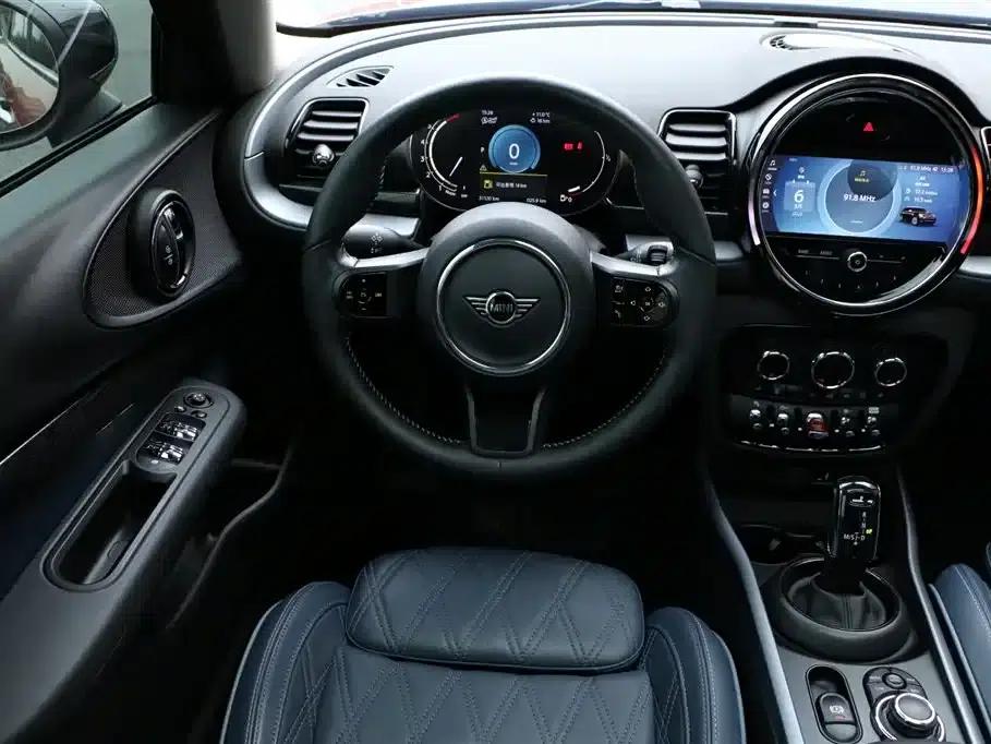 2022 MINI CLUBMAN 1.5T COOPER Connoisseur — миниатюра 25