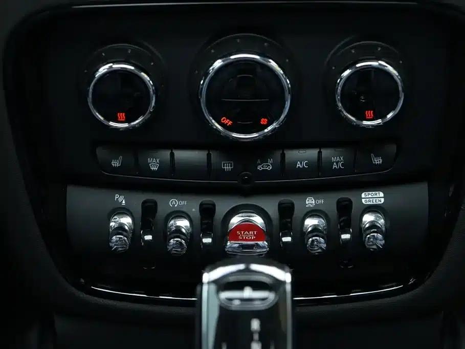 2022 MINI CLUBMAN 1.5T COOPER Connoisseur — миниатюра 27