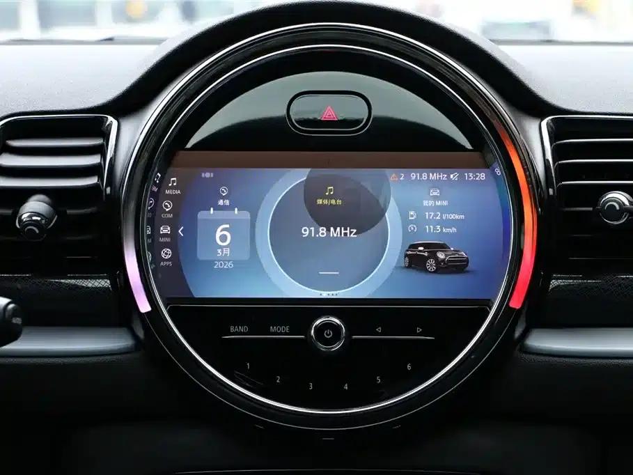 2022 MINI CLUBMAN 1.5T COOPER Connoisseur — миниатюра 7