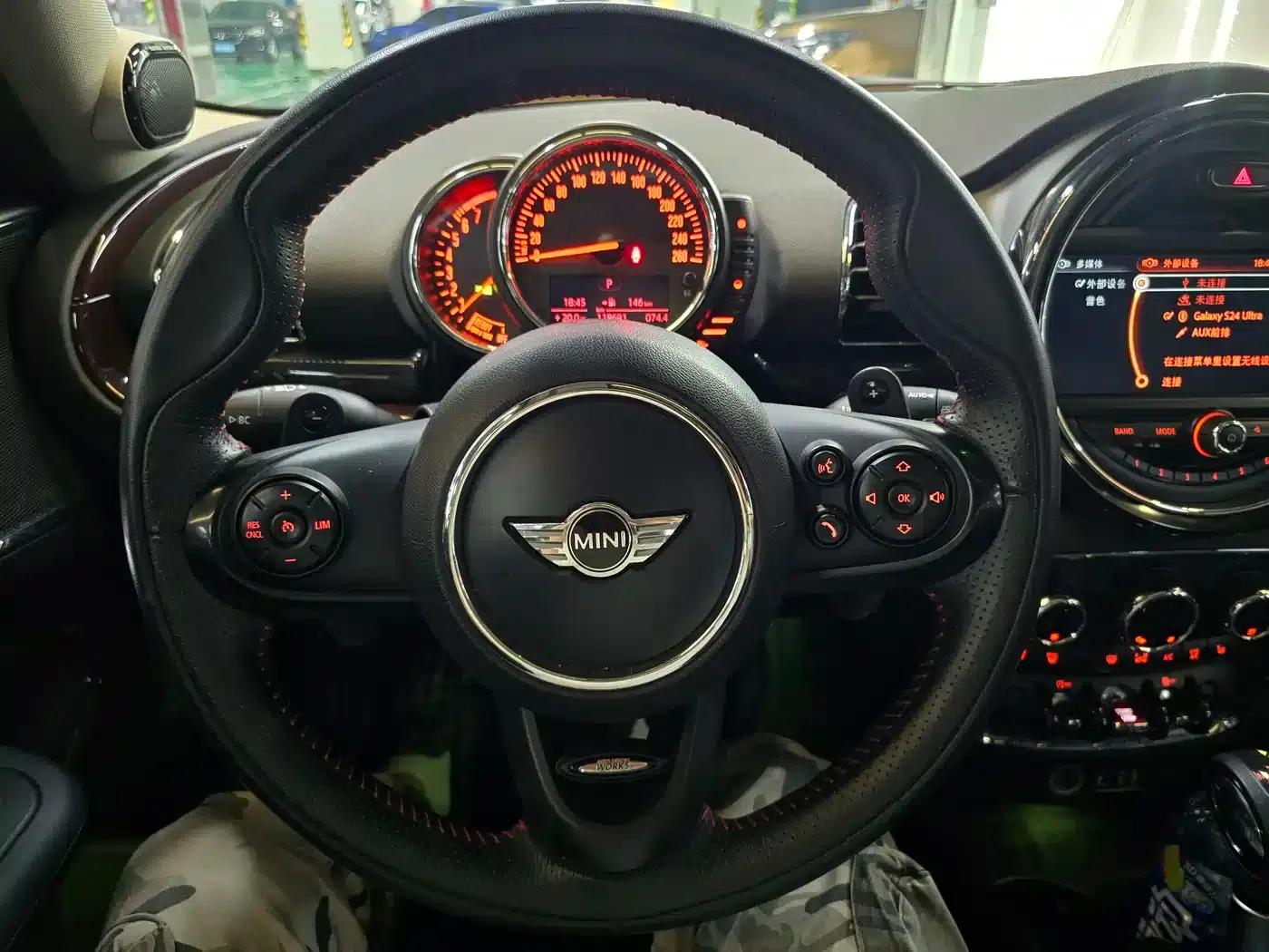 2016 MINI CLUBMAN 2.0T COOPER S — миниатюра 9