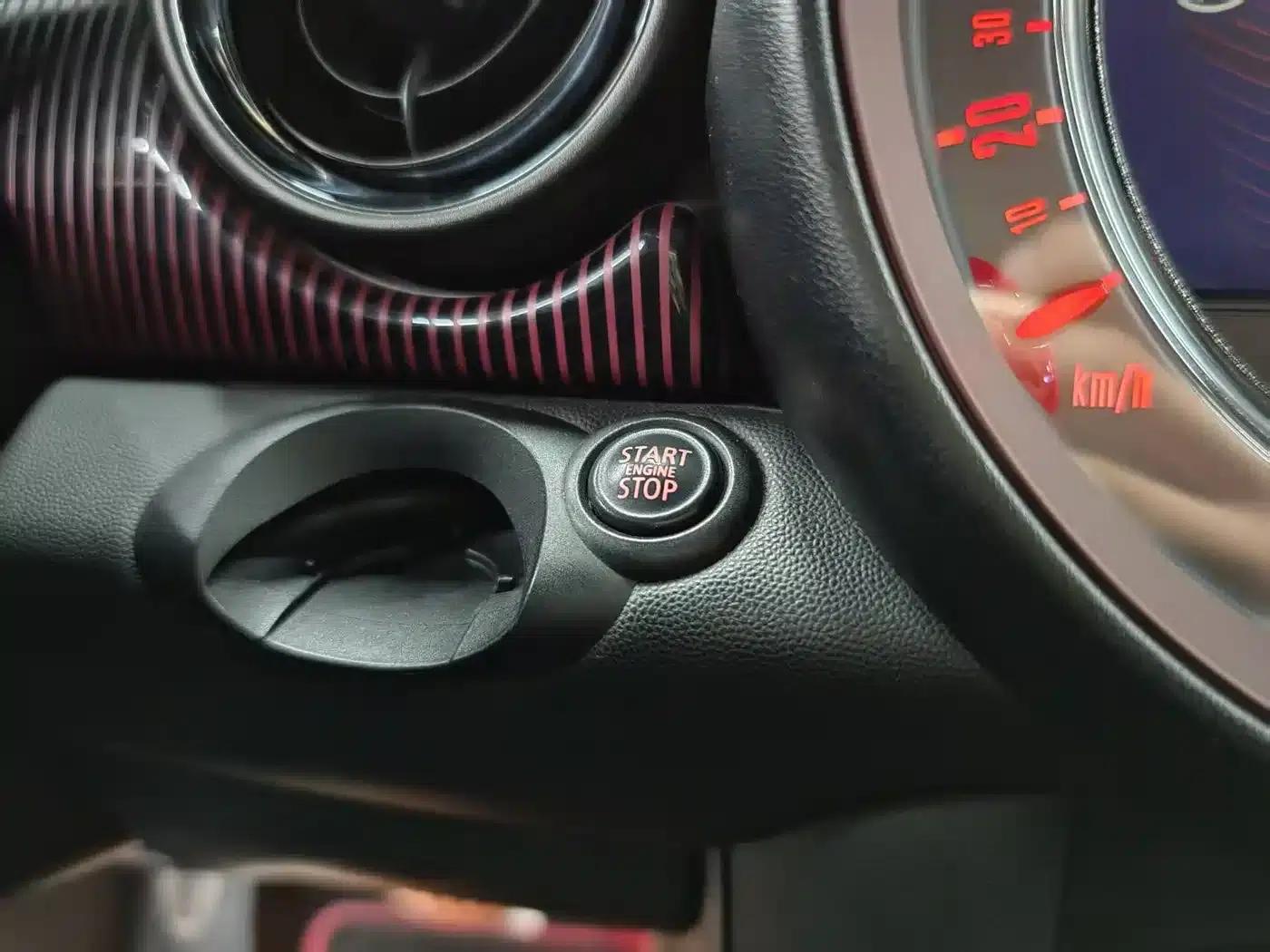 2011 MINI CLUBMAN 1.6T COOPER S Hampton — миниатюра 20