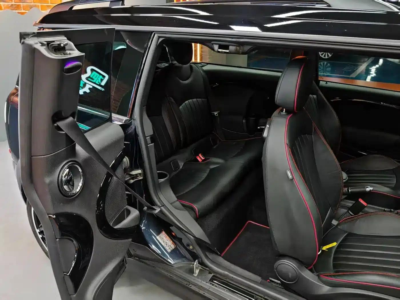 2011 MINI CLUBMAN 1.6T COOPER S Hampton — миниатюра 26