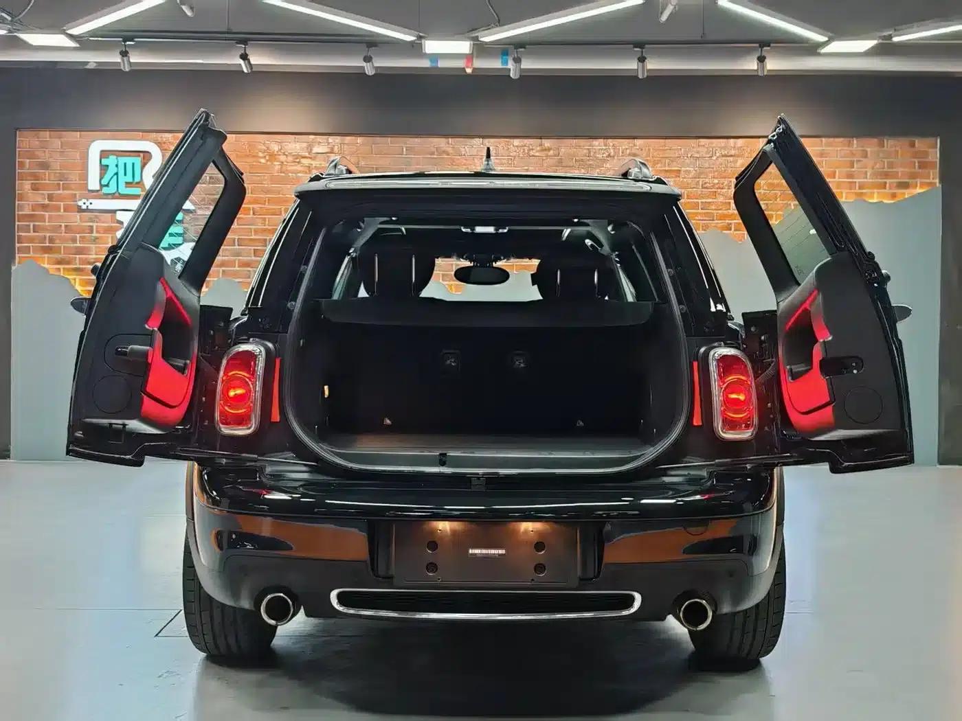 2011 MINI CLUBMAN 1.6T COOPER S Hampton — миниатюра 35