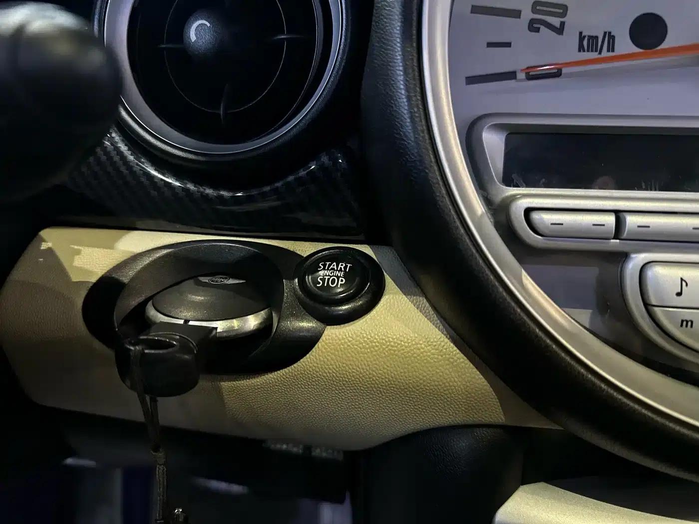 2008 MINI CLUBMAN 1.6T COOPER S — миниатюра 14