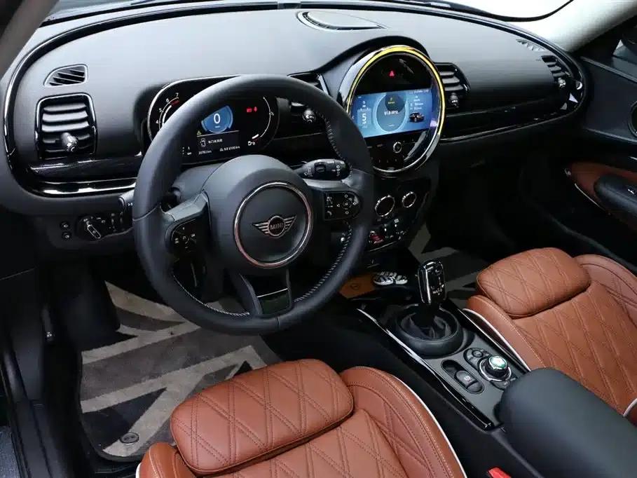 2022 MINI CLUBMAN Facelift 1.5T COOPER Connoisseur — миниатюра 17