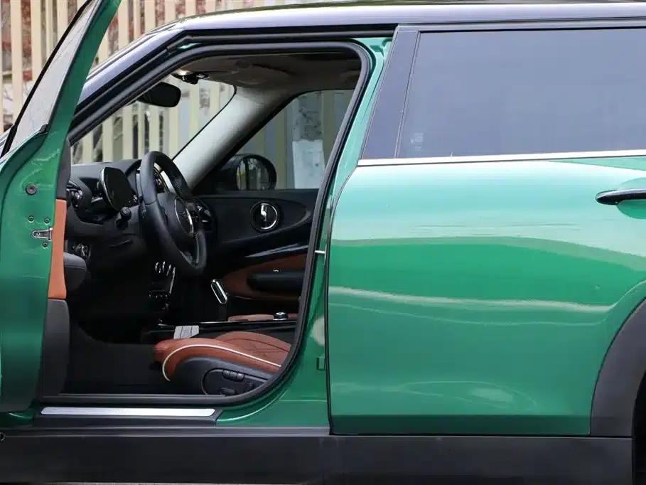 2022 MINI CLUBMAN Facelift 1.5T COOPER Connoisseur — миниатюра 19
