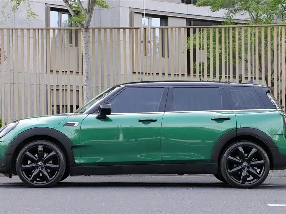 2022 MINI CLUBMAN Facelift 1.5T COOPER Connoisseur — миниатюра 9