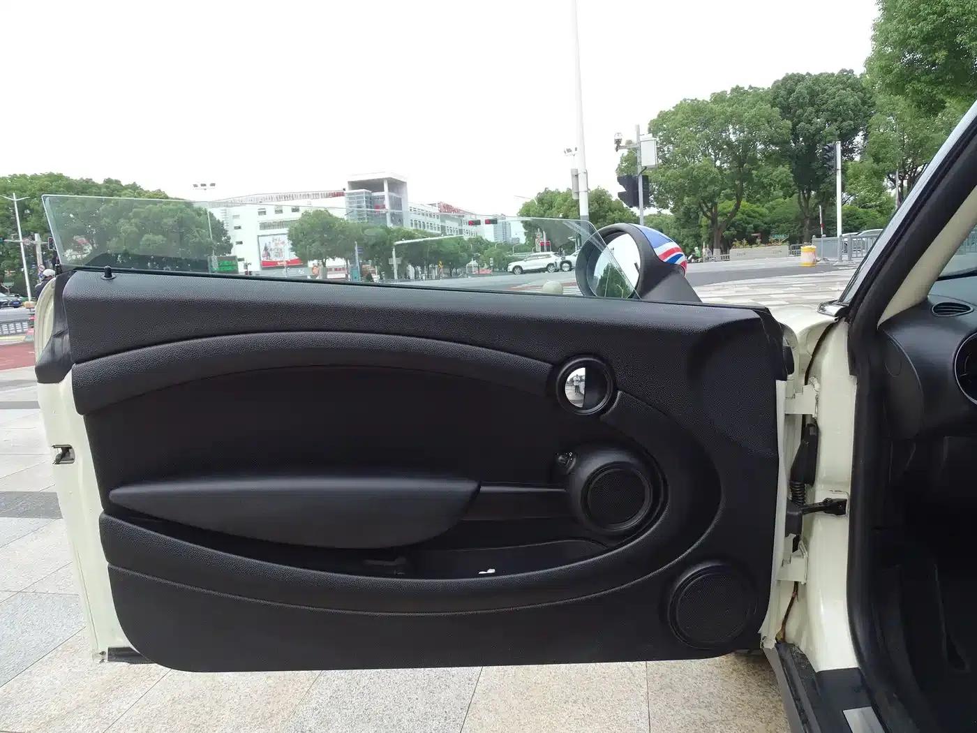 MINI CLUBMAN 2013 1.6L COOPER Bond Street — миниатюра 23