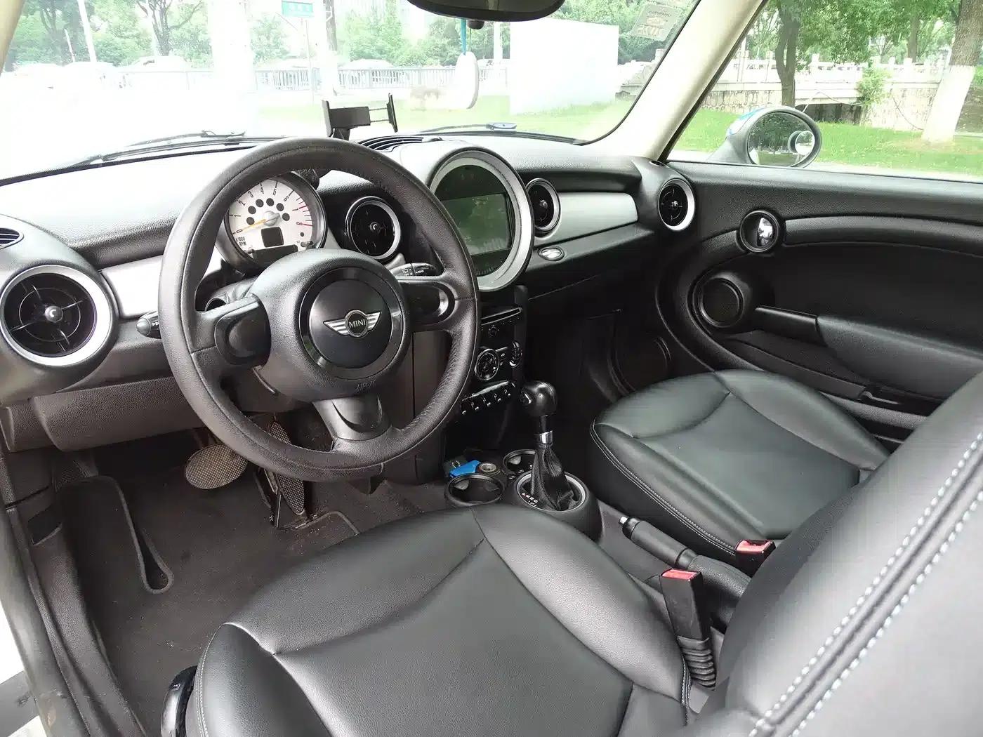 MINI CLUBMAN 2013 1.6L COOPER Bond Street — миниатюра 25