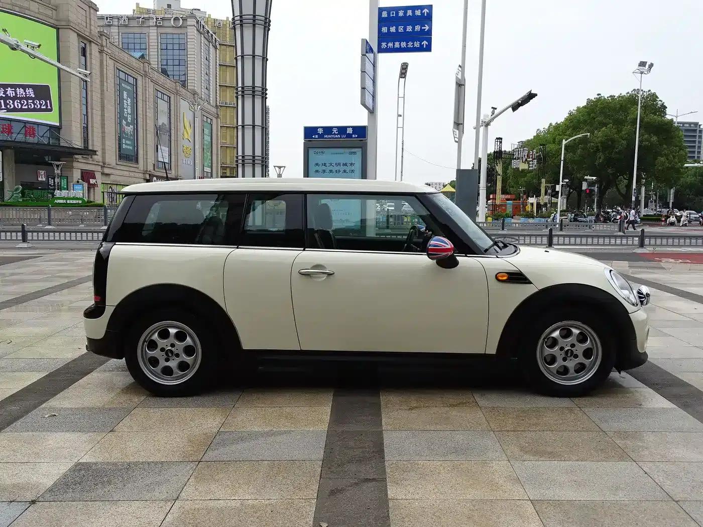 MINI CLUBMAN 2013 1.6L COOPER Bond Street — миниатюра 4