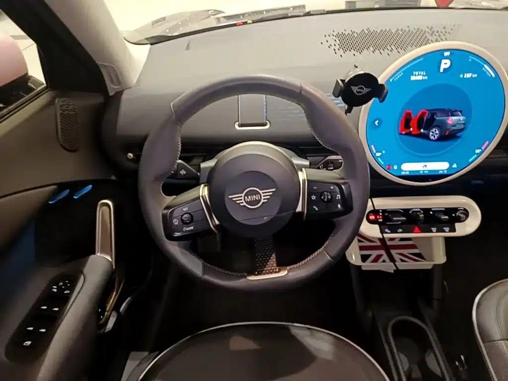 2024 Electric MINI Aceman E Classic — миниатюра 11