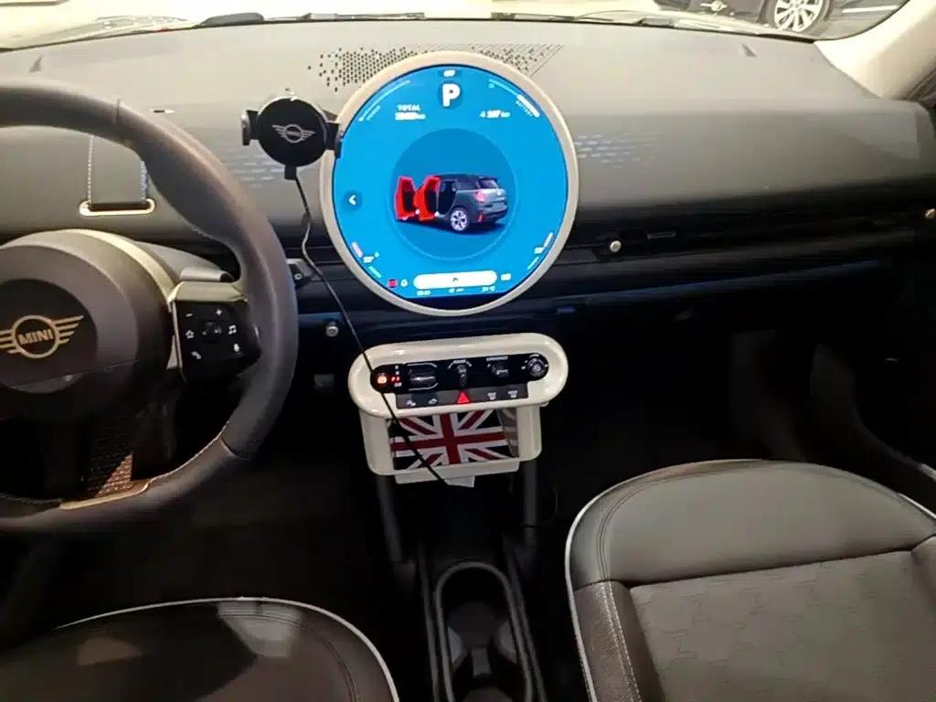 2024 Electric MINI Aceman E Classic — миниатюра 13