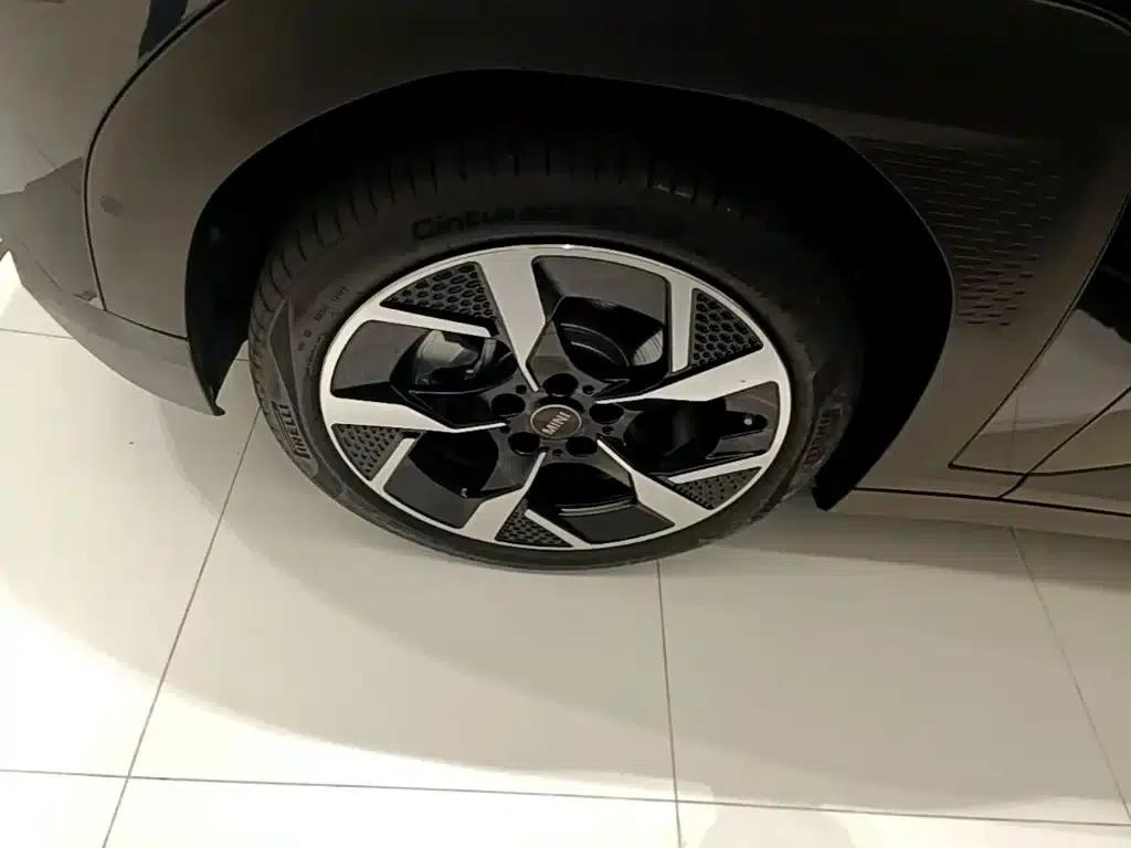 2024 Electric MINI Aceman E Classic — миниатюра 23