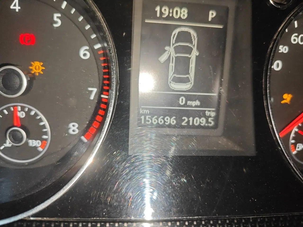 Volkswagen Magotan 2015 Facelift 1.8TSI Luxury Model — миниатюра 12