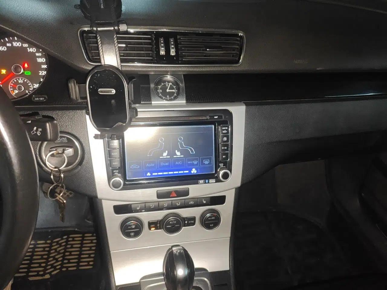 Volkswagen Magotan 2015 Facelift 1.8TSI Luxury Model — миниатюра 13