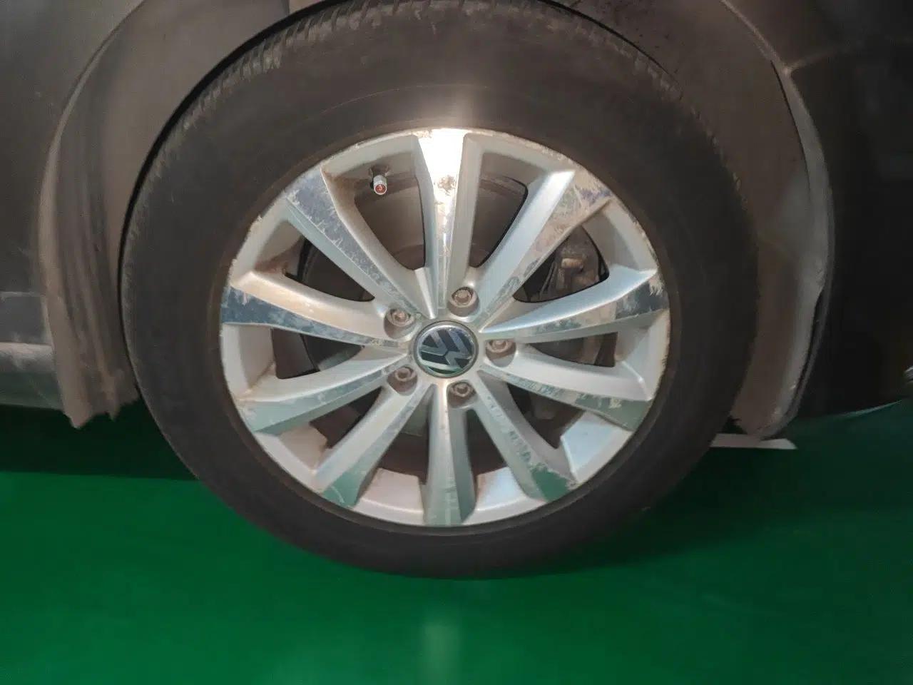 Volkswagen Magotan 2015 Facelift 1.8TSI Luxury Model — миниатюра 8