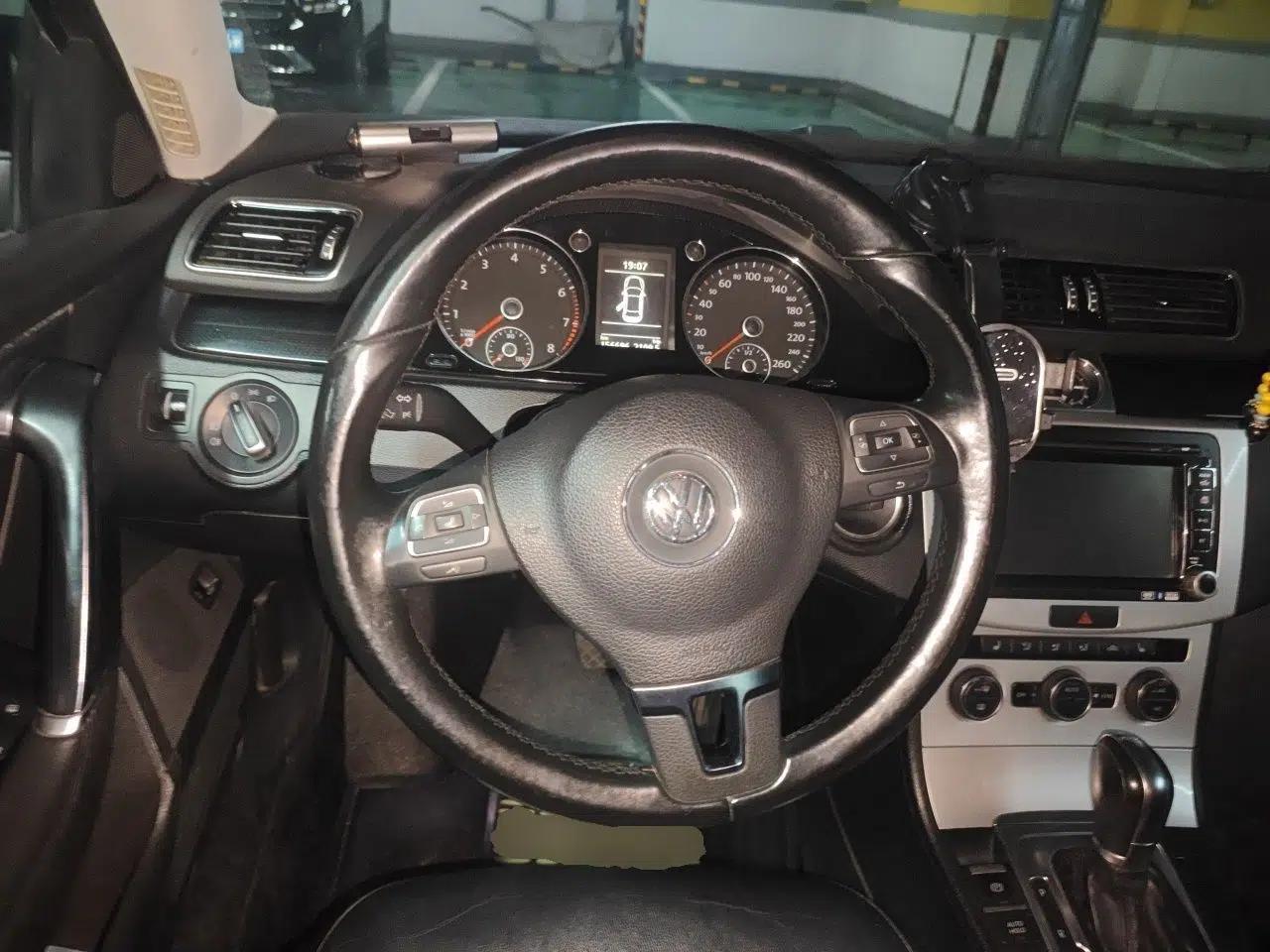 Volkswagen Magotan 2015 Facelift 1.8TSI Luxury Model — миниатюра 10