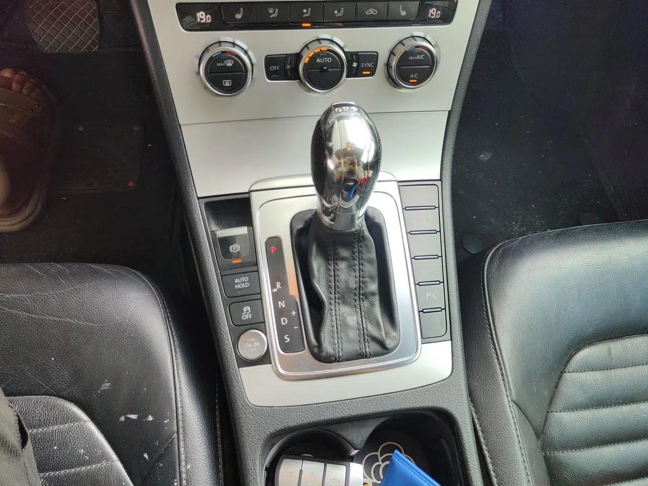 Volkswagen Magotan 2013 1.8TSI Luxury Model — миниатюра 14
