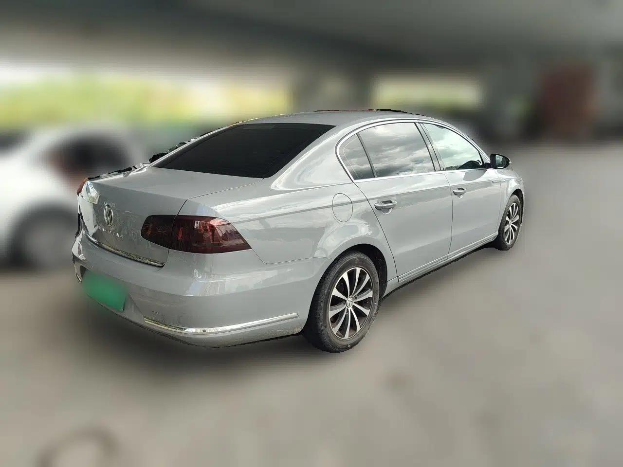 Volkswagen Magotan 2013 1.8TSI Luxury Model — миниатюра 6