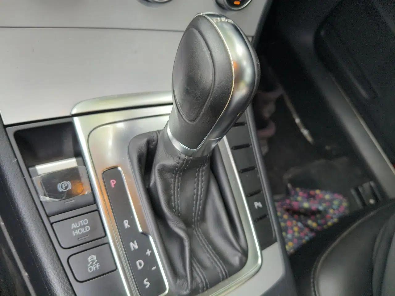Volkswagen Magotan 2012 Revised Version 2.0 TSI Luxury Edition — миниатюра 14
