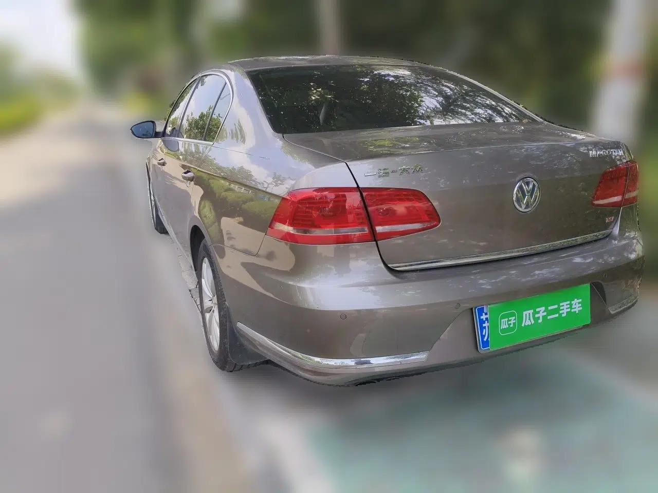 Volkswagen Magotan 2012 Revised Version 2.0 TSI Luxury Edition — миниатюра 4