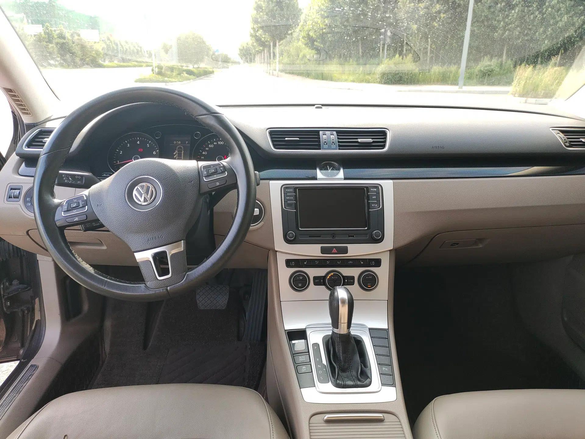 Volkswagen Magotan 2015 1.8TSI Luxury Model — миниатюра 12