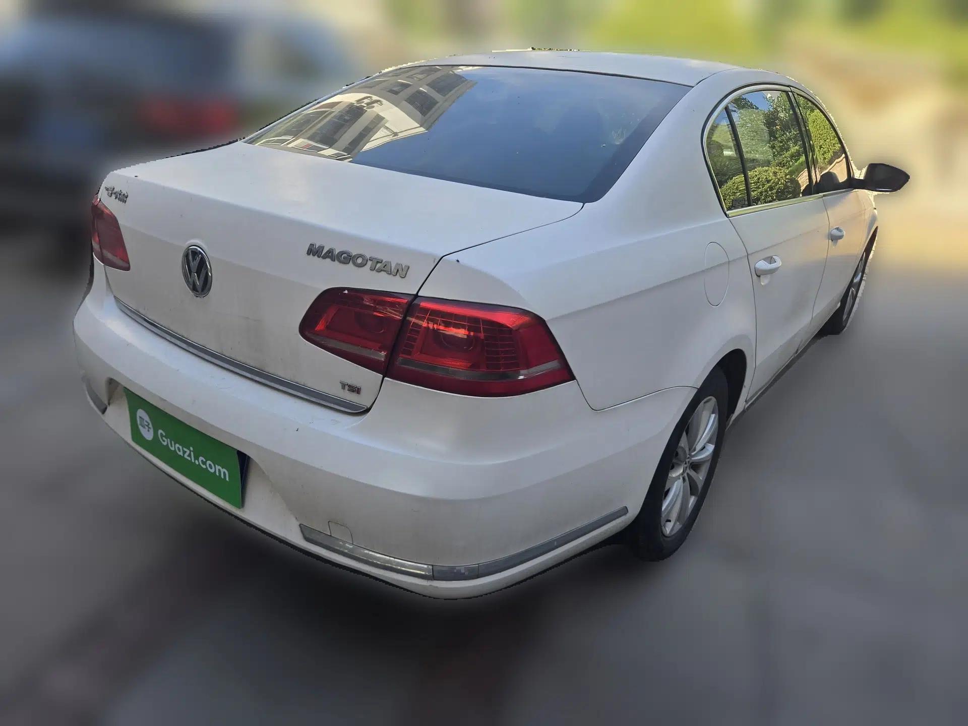 Volkswagen Magotan 2015 1.8TSI Luxury Model — миниатюра 6